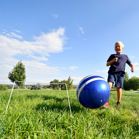 FUN.003 Wicket Kick: Giant Kick Croquet